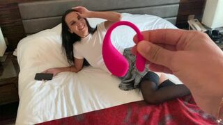 Ismét ő irányítja a csúcspontomat a vibrátorral