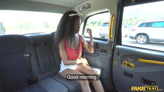Fake Taxi - Tina Fire a hatalmas mellű fekete lány