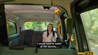 Fake Taxi - Vékony kis mellű diáklány