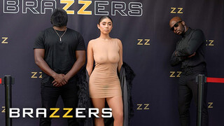 BRAZZERS - Myers és férje megérkezik a vörös szőnyegre, készen arra, hogy megdöbbentsék a világot